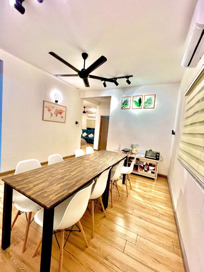 Raees Homestay Kampong Tanjong Minyak Eksteriør billede